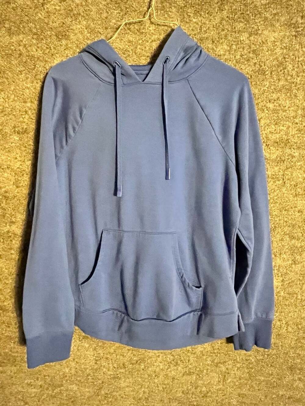 No boundaries blue hooded sweatshirt with pockets & strings 003-132